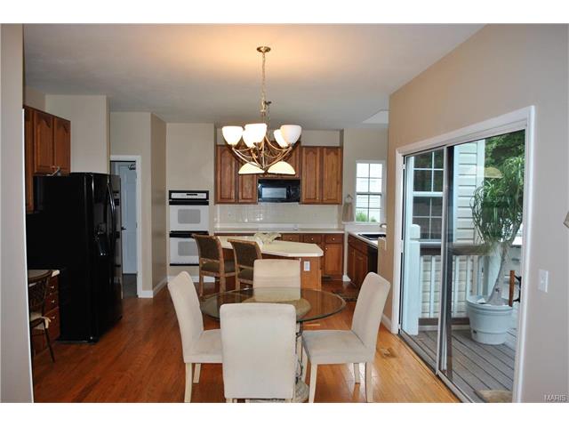 504 Terrington Dr, Ballwin, MO 63021 photo 11