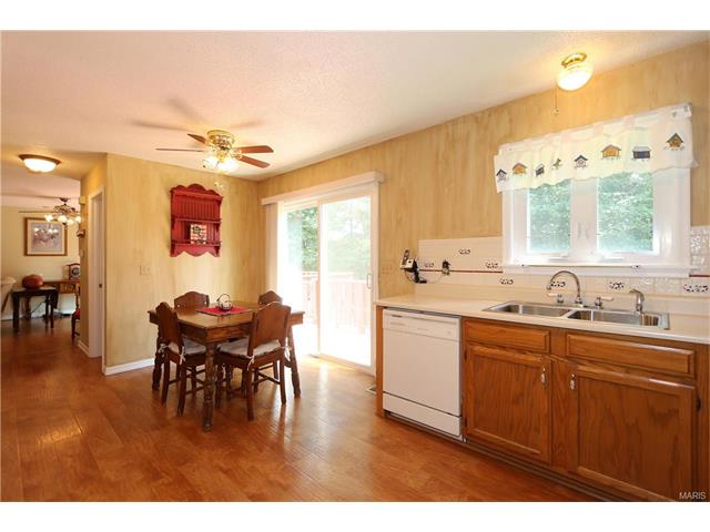 864 Ginger Wood Ct, Ballwin, MO 63021 photo 8