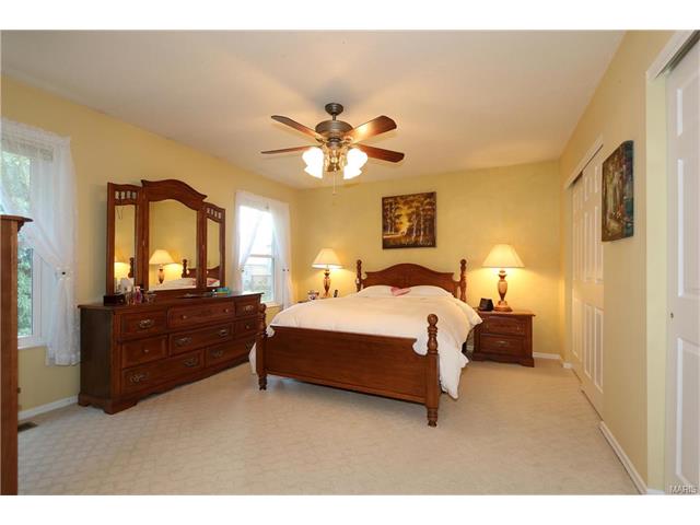 864 Ginger Wood Ct, Ballwin, MO 63021 photo 14