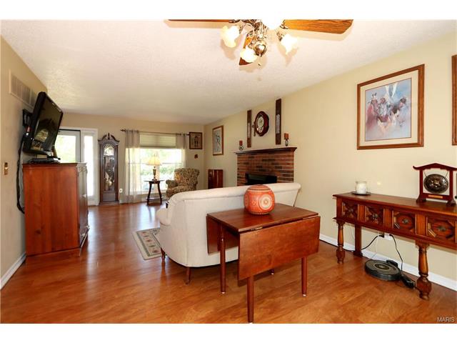 864 Ginger Wood Ct, Ballwin, MO 63021 photo 6