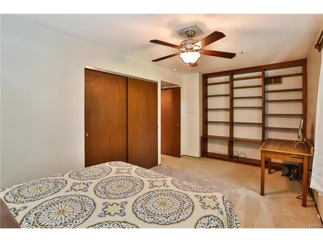 675 Rustic Valley Dr, Ballwin, MO 63021 photo 21