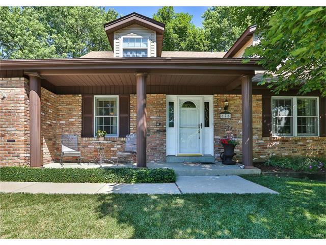 675 Rustic Valley Dr, Ballwin, MO 63021 photo 3