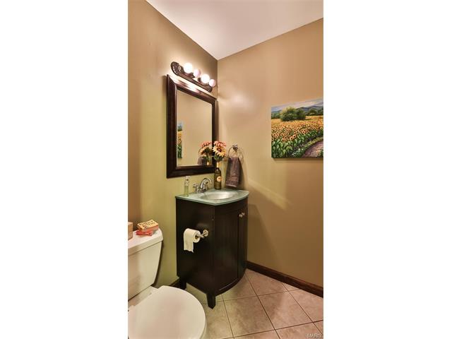 675 Rustic Valley Dr, Ballwin, MO 63021 photo 15