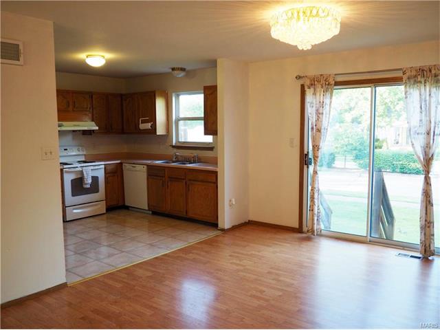 402 Waterside Dr, Grover, MO 63040 photo 7