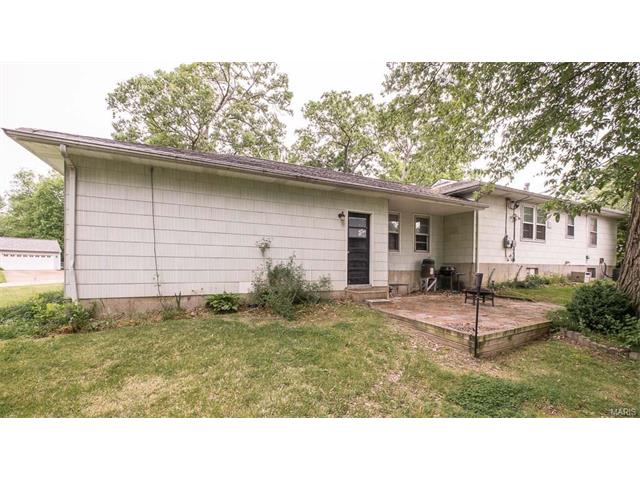 127 Applegate, Ballwin, MO 63011 photo 8