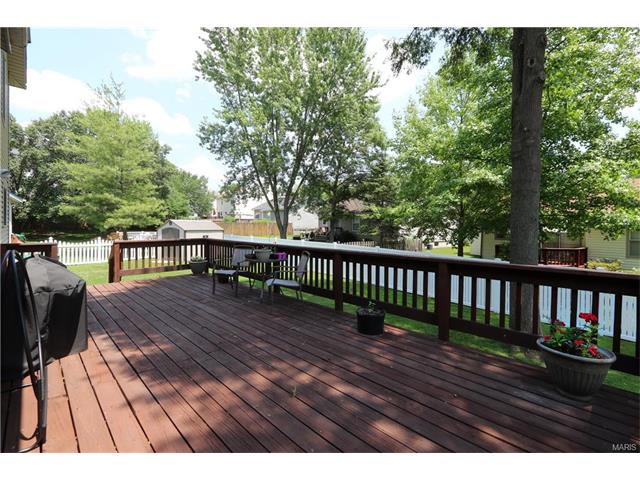 6 Carriage Creek Ct, Ballwin, MO 63021 photo 22