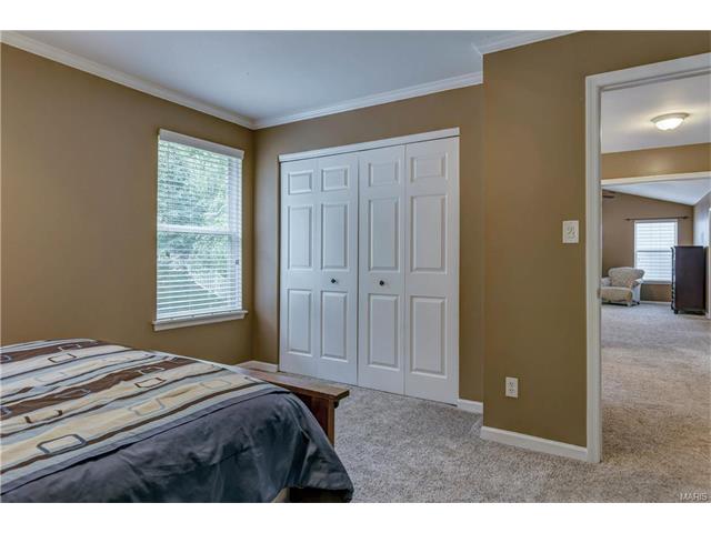 632 Legends View Dr, Eureka, MO 63025 photo 25