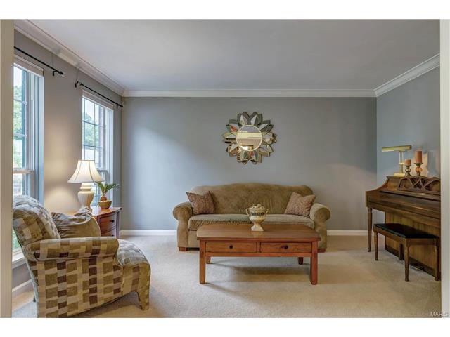 632 Legends View Dr, Eureka, MO 63025 photo 3