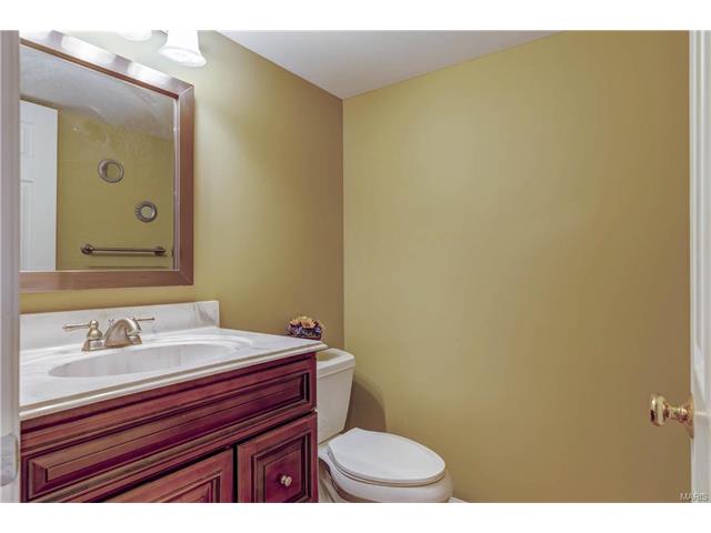 632 Legends View Dr, Eureka, MO 63025 photo 37