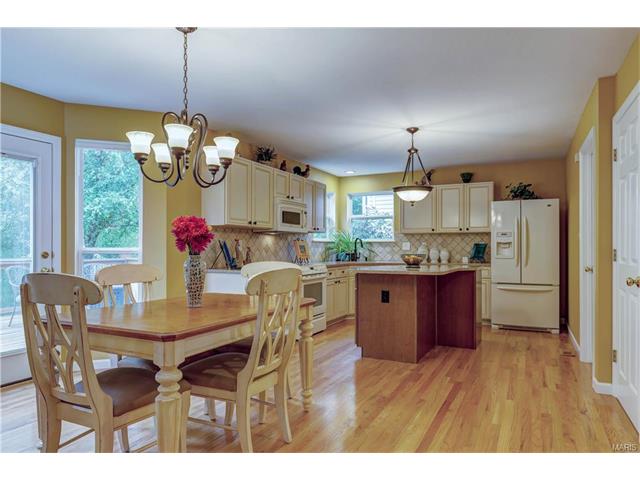 632 Legends View Dr, Eureka, MO 63025 photo 12