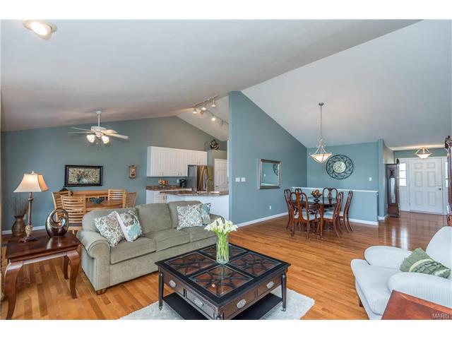 766 River Glen Dr, O'fallon, MO 63368 photo 5