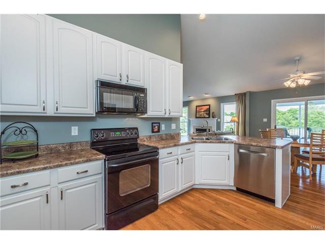 766 River Glen Dr, O'fallon, MO 63368 photo 8