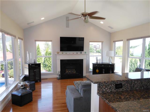 20 Clear Meadows Ct, O'fallon, MO 63366 photo 11
