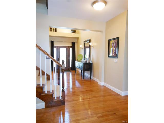 20 Clear Meadows Ct, O'fallon, MO 63366 photo 2