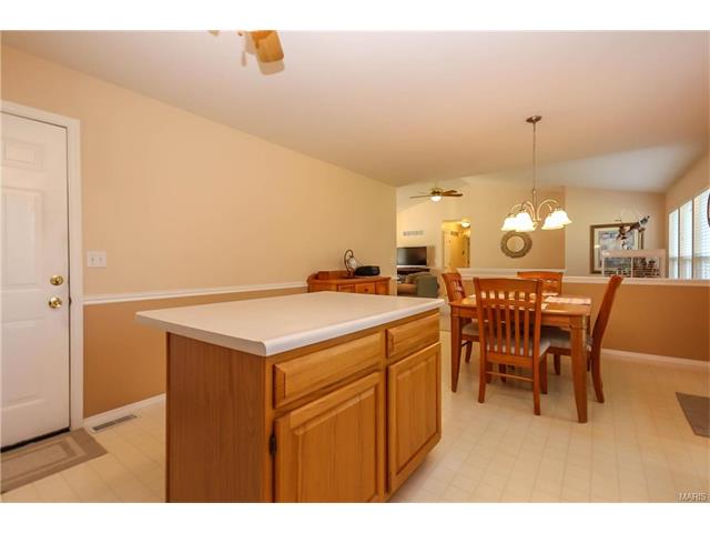 13 Royalltrail, O'fallon, MO 63368 photo 16