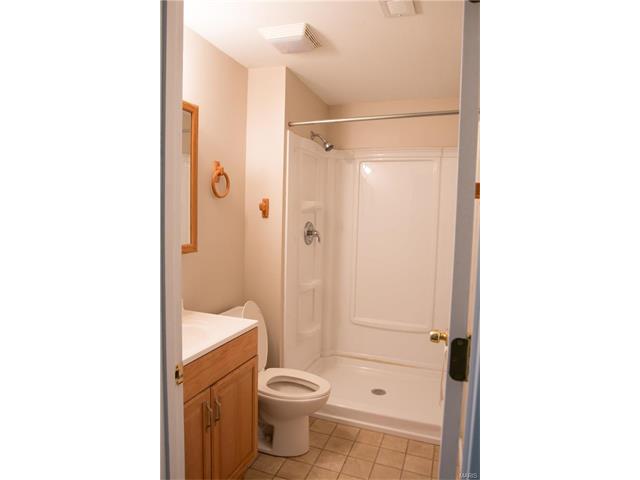8 Queen Cir, O'fallon, MO 63366 photo 17