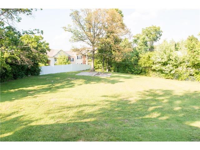 8 Queen Cir, O'fallon, MO 63366 photo 12