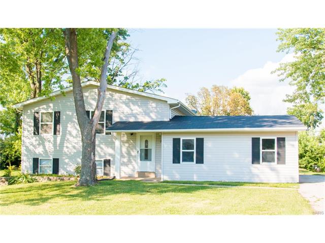 8 Queen Cir, O'fallon, MO 63366 photo 1