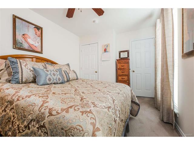 753 Hyde Dr, O'fallon, MO 63366 photo 15
