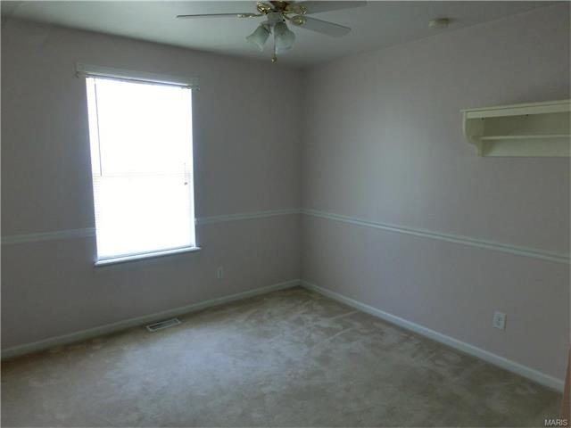 529 Great Hill Dr, Ballwin, MO 63021 photo 12