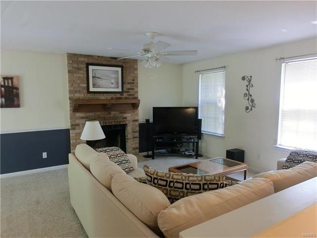 529 Great Hill Dr, Ballwin, MO 63021 photo 3