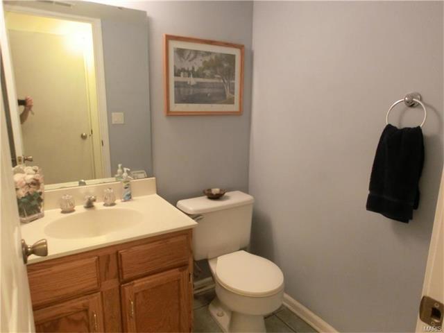 529 Great Hill Dr, Ballwin, MO 63021 photo 18