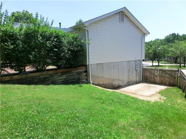 529 Great Hill Dr, Ballwin, MO 63021 photo 27