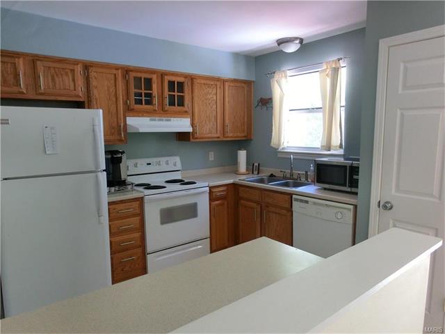 529 Great Hill Dr, Ballwin, MO 63021 photo 5