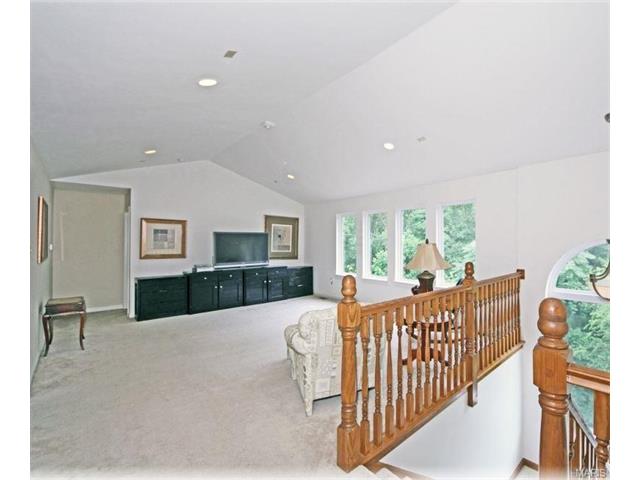 953 Stone Spring Dr, Eureka, MO 63025 photo 17