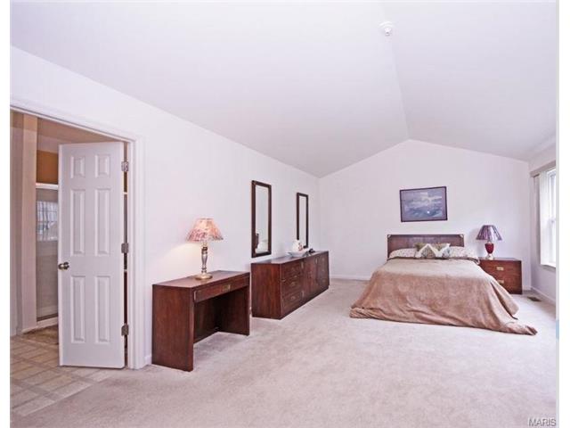953 Stone Spring Dr, Eureka, MO 63025 photo 24