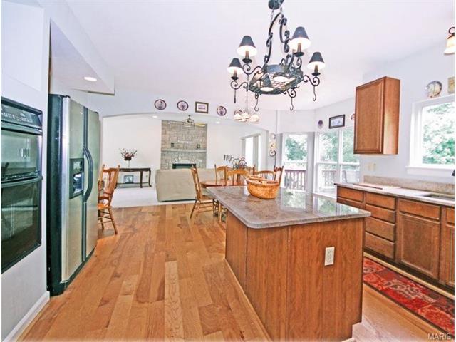 953 Stone Spring Dr, Eureka, MO 63025 photo 13