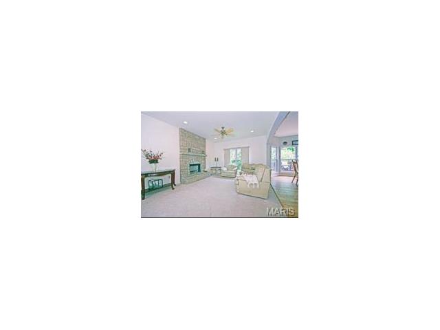 953 Stone Spring Dr, Eureka, MO 63025 photo 16