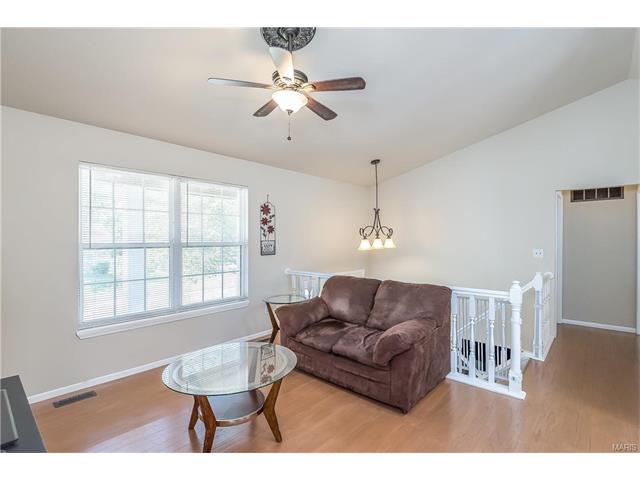 513 Sunward Dr, O'fallon, MO 63368 photo 7