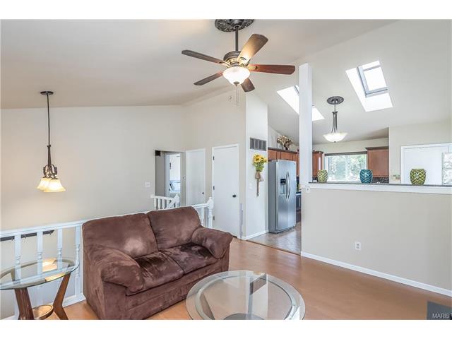 513 Sunward Dr, O'fallon, MO 63368 photo 6