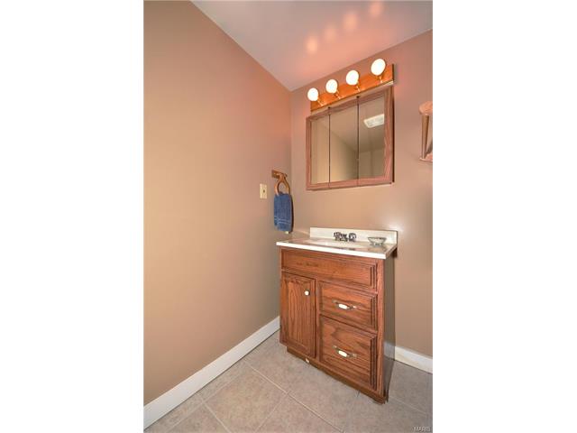 533 Blazedwood, Ballwin, MO 63021 photo 38