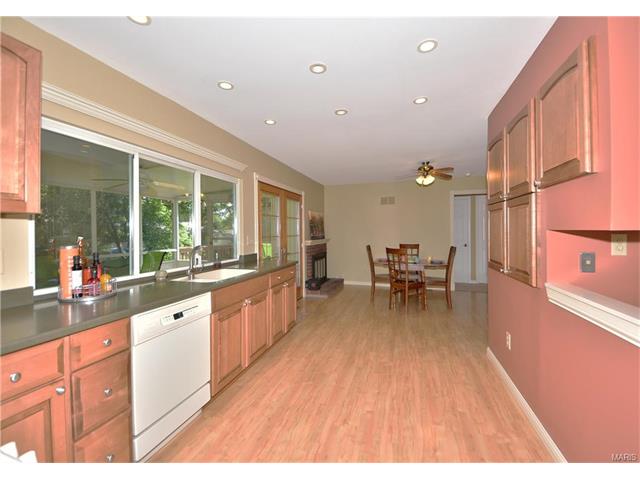 533 Blazedwood, Ballwin, MO 63021 photo 5