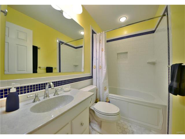 533 Blazedwood, Ballwin, MO 63021 photo 26