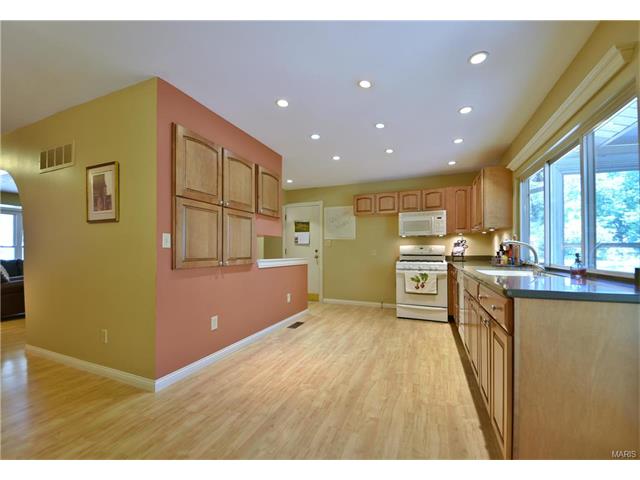 533 Blazedwood, Ballwin, MO 63021 photo 19