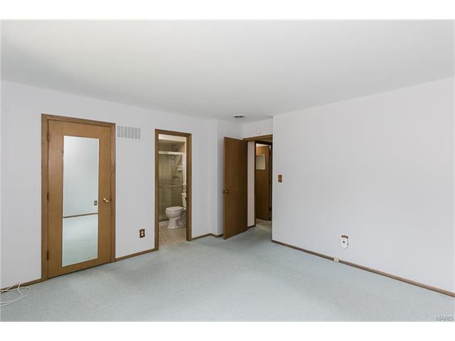 501 Arborwood Dr, Ballwin, MO 63021 photo 29