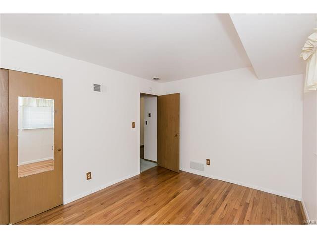 501 Arborwood Dr, Ballwin, MO 63021 photo 23