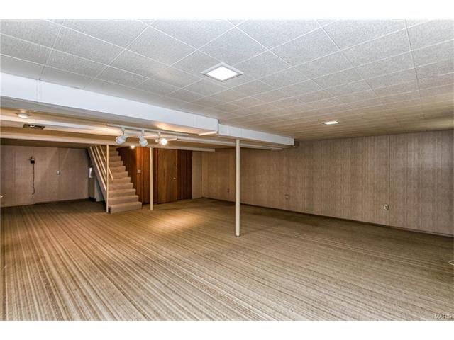 501 Arborwood Dr, Ballwin, MO 63021 photo 33