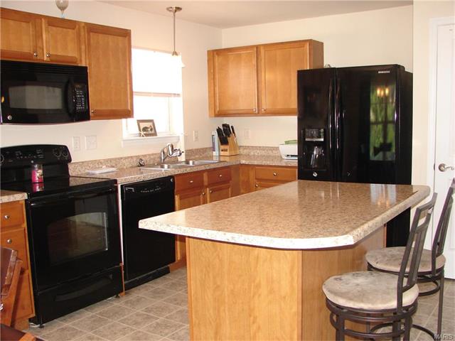 423 Bramblett Hls, O'fallon, MO 63366 photo 8