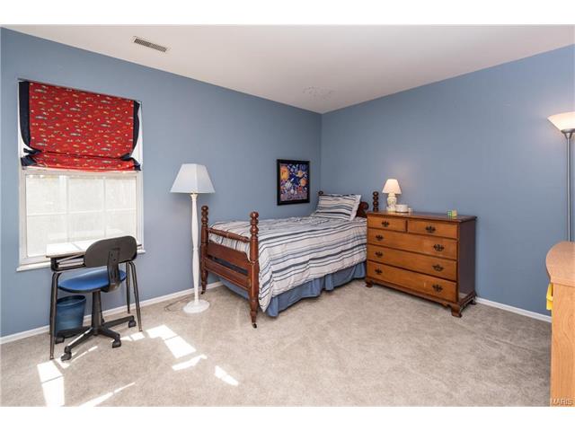 855 Pontoison Dr, Manchester, MO 63021 photo 15