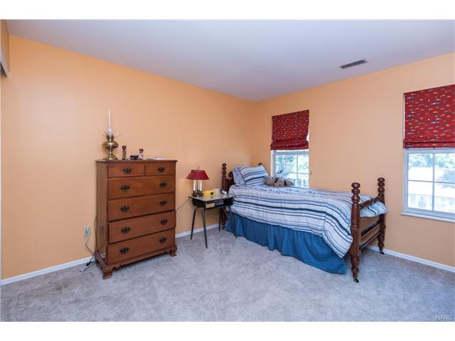 855 Pontoison Dr, Manchester, MO 63021 photo 16