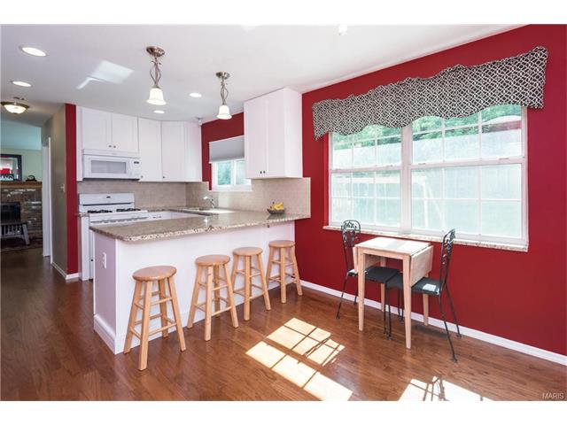 855 Pontoison Dr, Manchester, MO 63021 photo 10