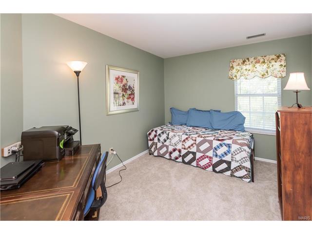 855 Pontoison Dr, Manchester, MO 63021 photo 14