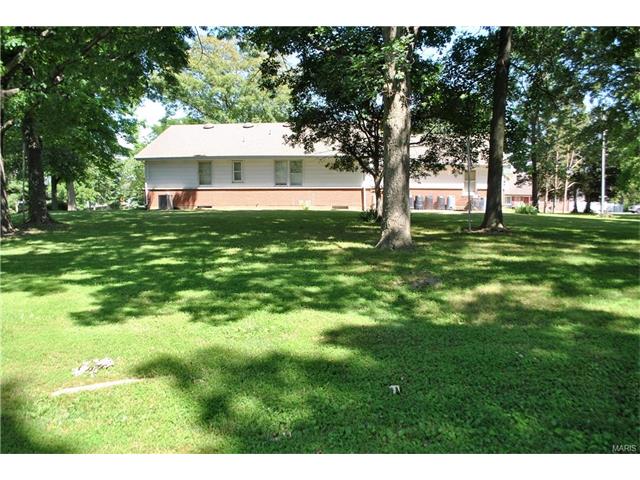 141 Holloway Rd, Ballwin, MO 63011 photo 12