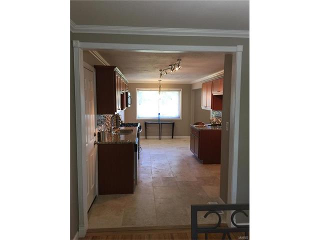 5272 Priorybrook Rd, Black Jack, MO 63033 photo 12