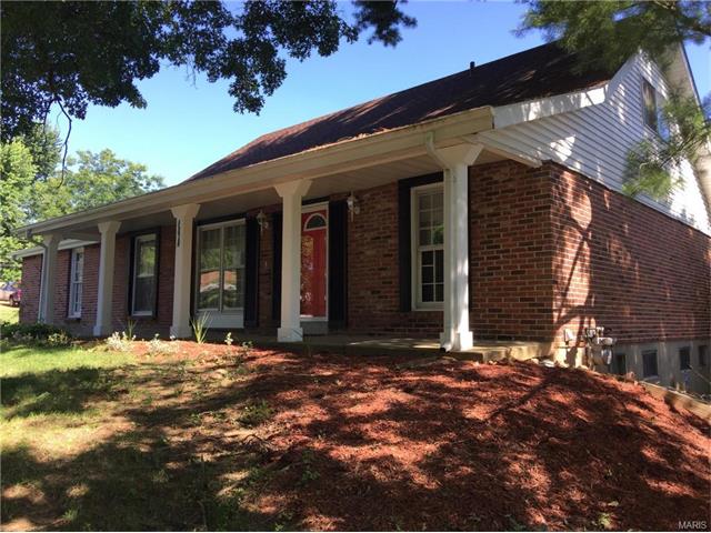 5272 Priorybrook Rd, Black Jack, MO 63033 photo 3