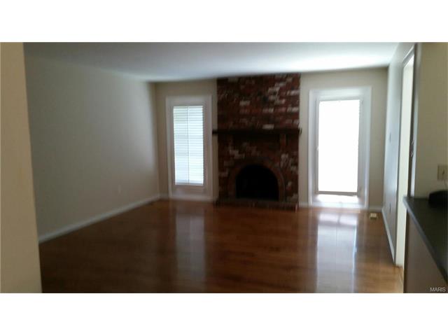 807 Rotherham, Ballwin, MO 63011 photo 6
